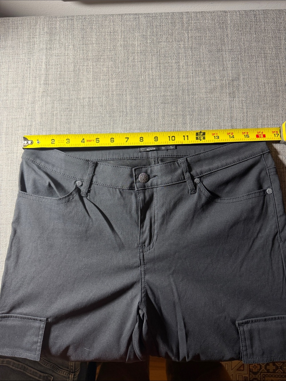 Prana Pants Women Black Cargo Skinny Stretch Casual 10 hiking travel fall - Picture 9 of 11